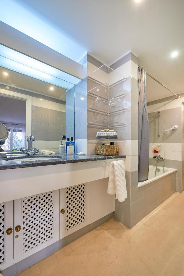 Modern Apartment With Swiming Pool & Garage - Lisboa Dış mekan fotoğraf